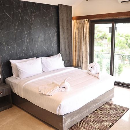 Mstays Ecr By Mirabilis Hotel Ченай Екстериор снимка