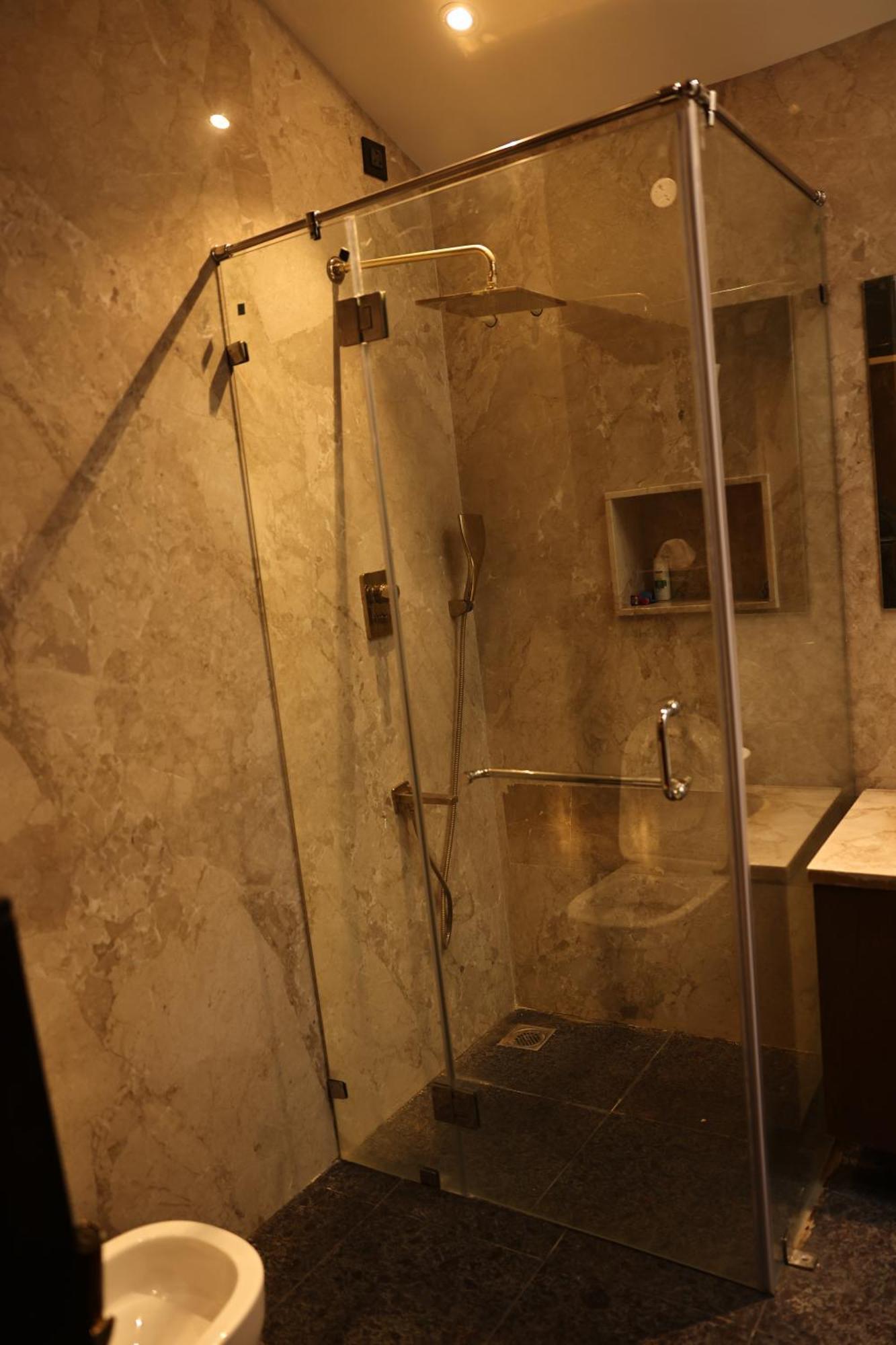 Mstays Ecr By Mirabilis Hotel Ченай Екстериор снимка